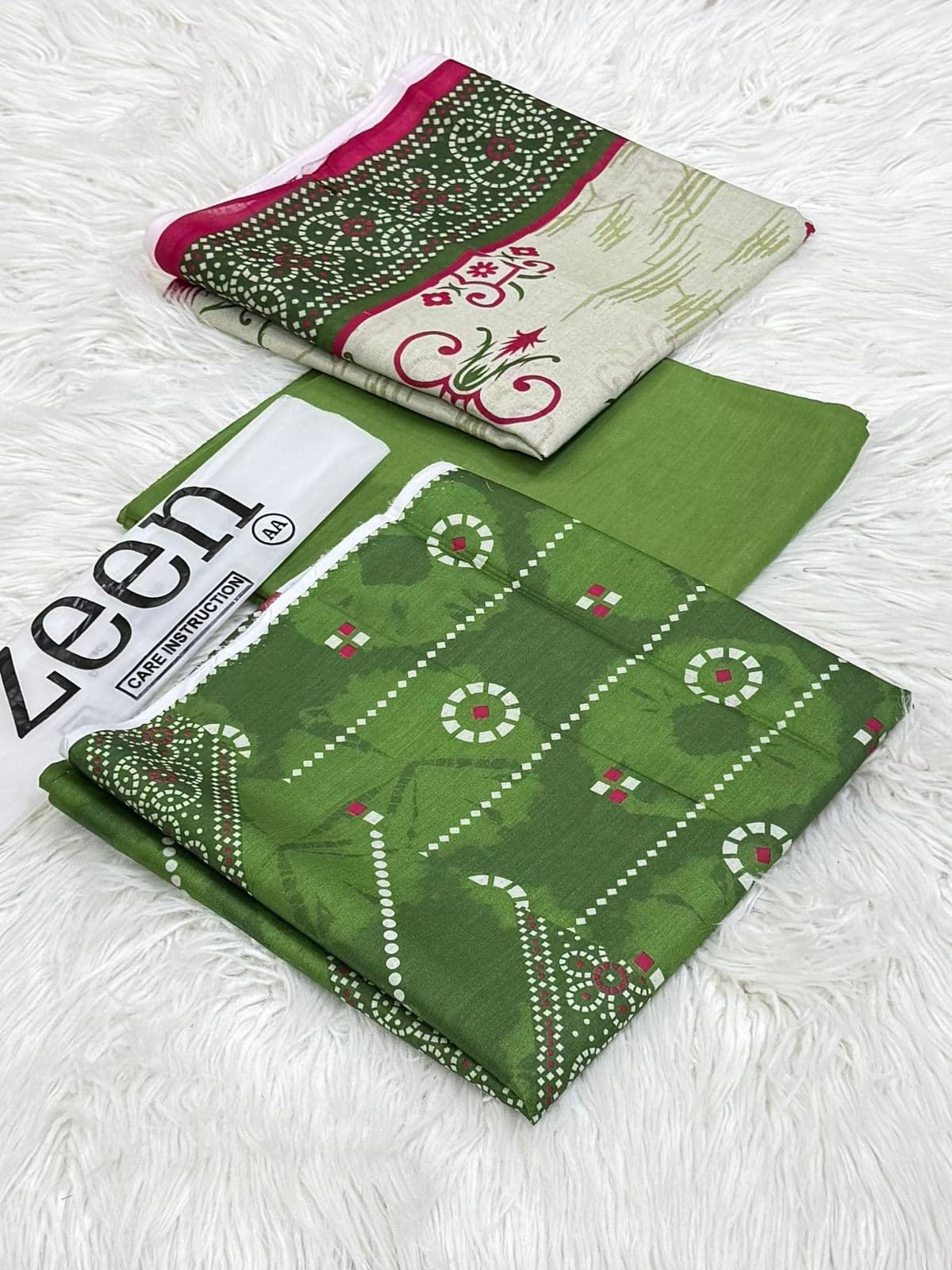 Zeen Lawn Suit