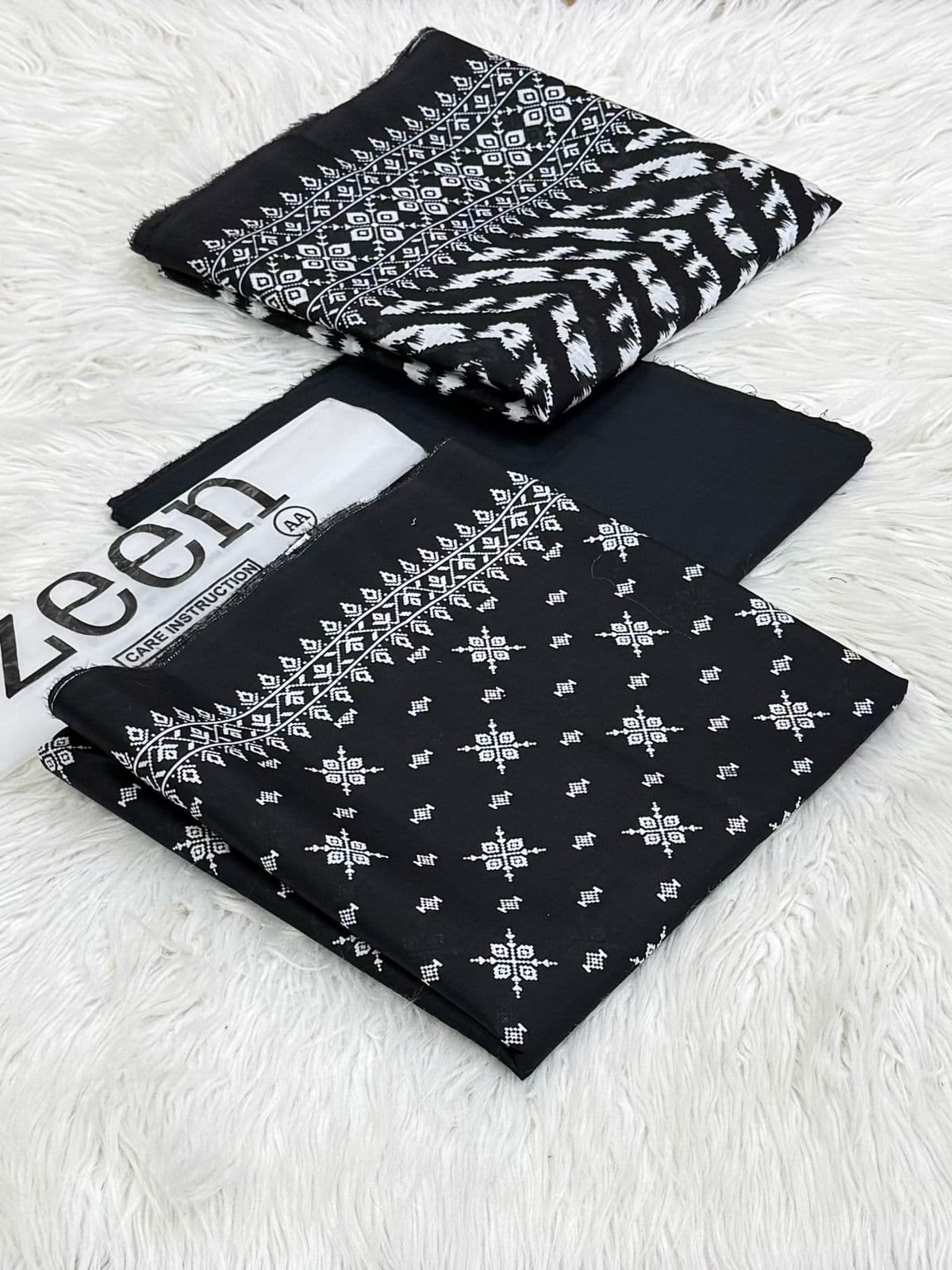 Zeen Lawn