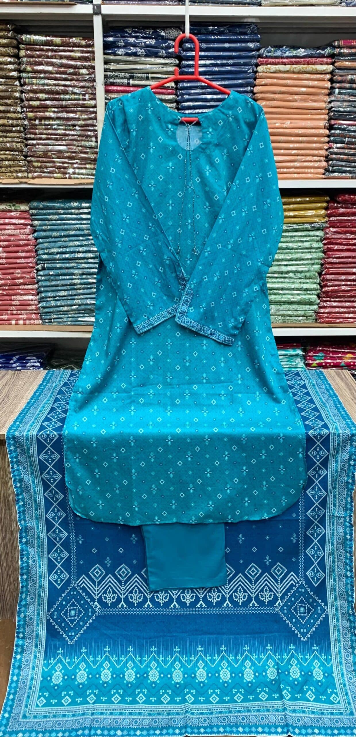 Saya Embroidered Lawn image 1